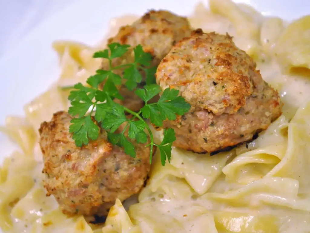 Delicious Garlic Butter Chicken Meatballs with Cauliflower Rice