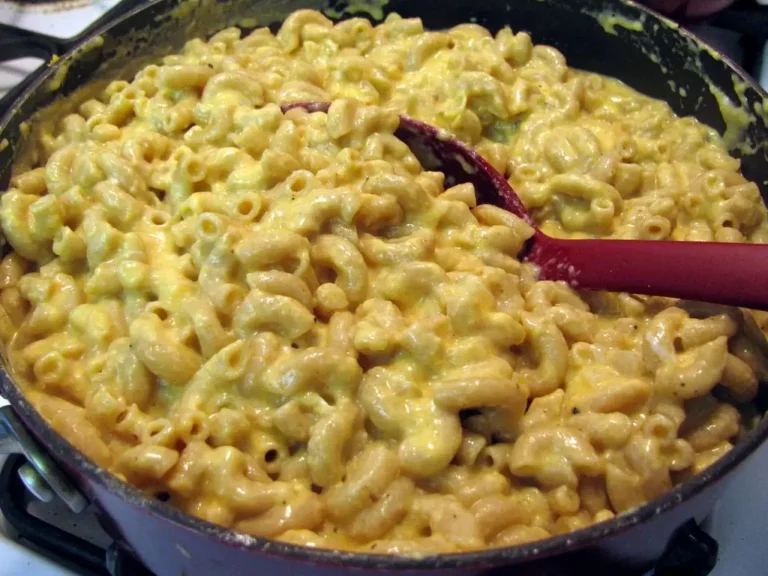 Satisfy Your Comfort Food Craving with Crock Pot Mac and Cheese