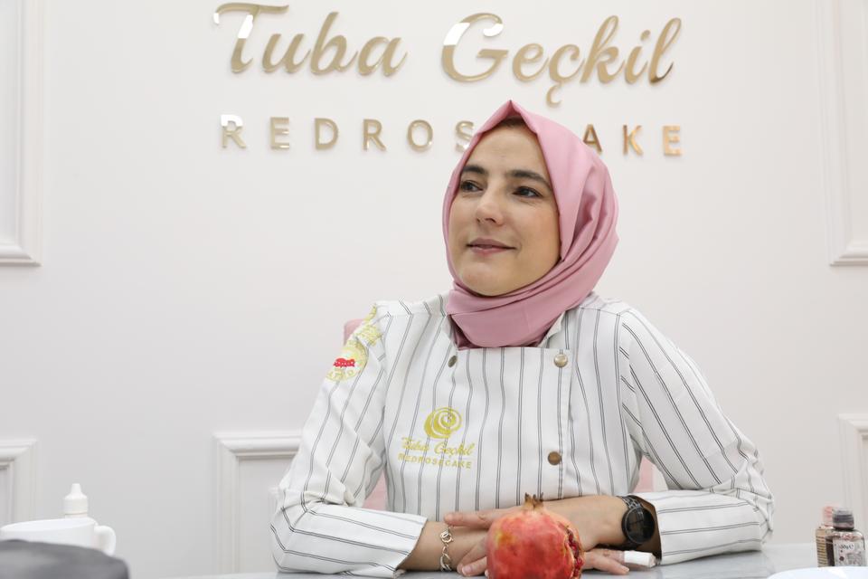 The Flourishing Artistry of Tuba Geçkil Owner Of Red Rose Cake Maestro