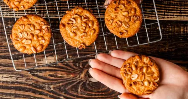 Yummy and Nutritious Almond Cookie Recipe (Gluten-Free)