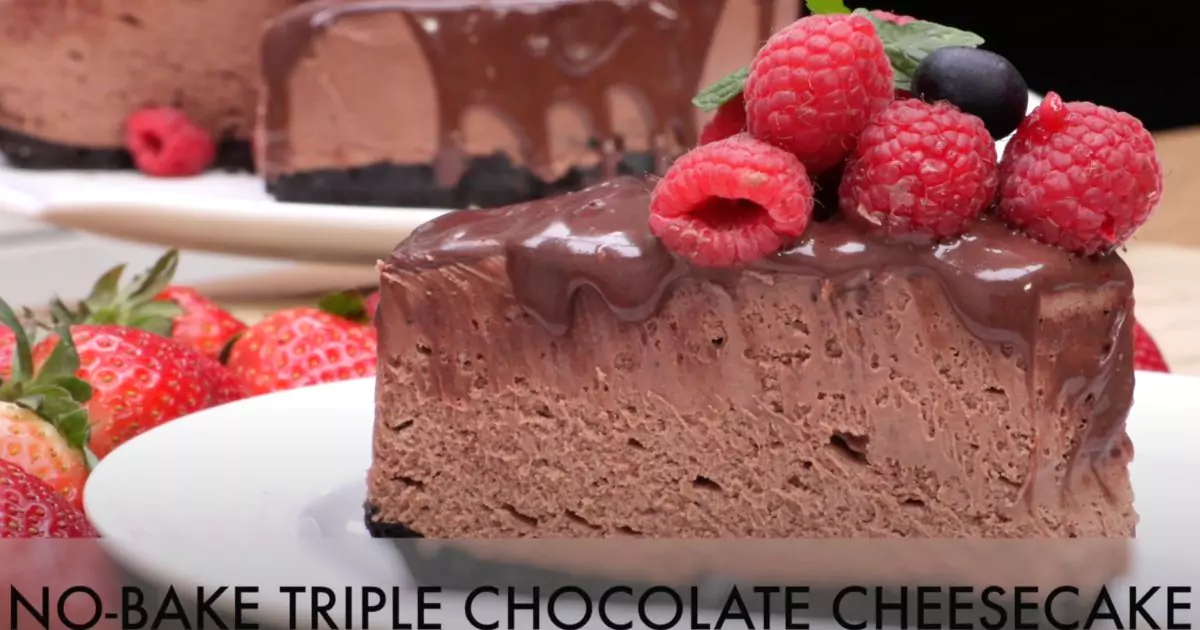 No-Bake Triple Chocolate Cheesecake Recipe